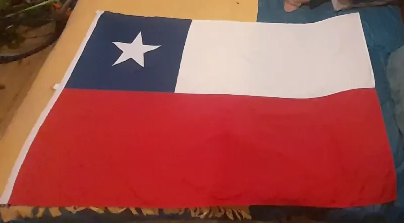 Bandera de Chile con estrella bordada