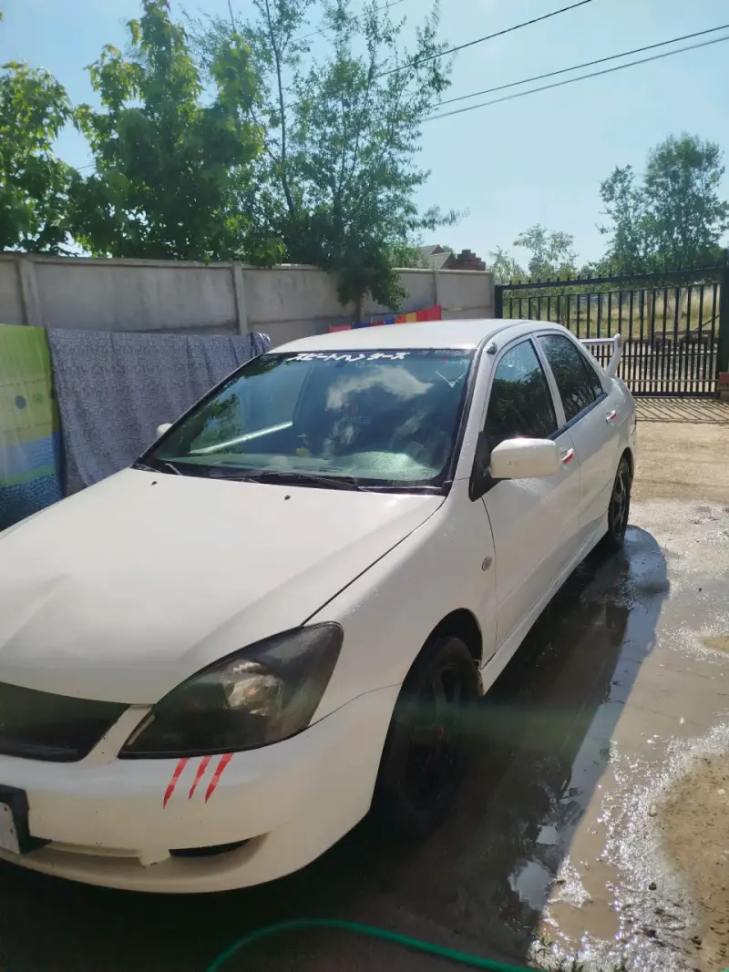 Mitsubishi lancer glx 2008 - 3