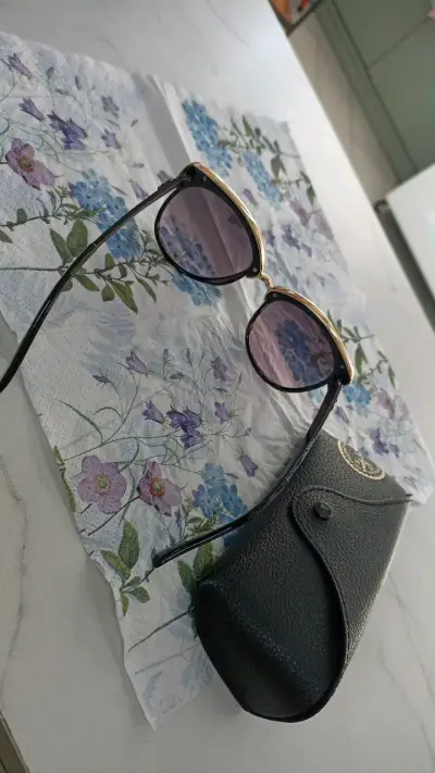 Gafas de sol Ray-Ban con estuche - miniatura 4