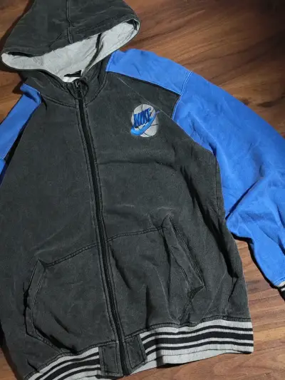 POLERÓN NIKE BASKETBALL VINTAGE Y2K 🏀🔥 - miniatura 2