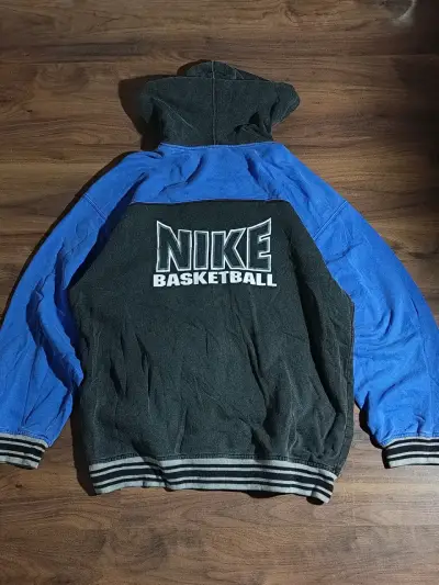 POLERÓN NIKE BASKETBALL VINTAGE Y2K 🏀🔥 - miniatura 4