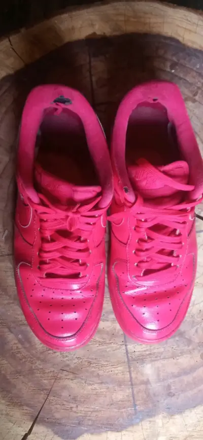 Zapatillas deportivas rojas Nike Air Force - miniatura 1