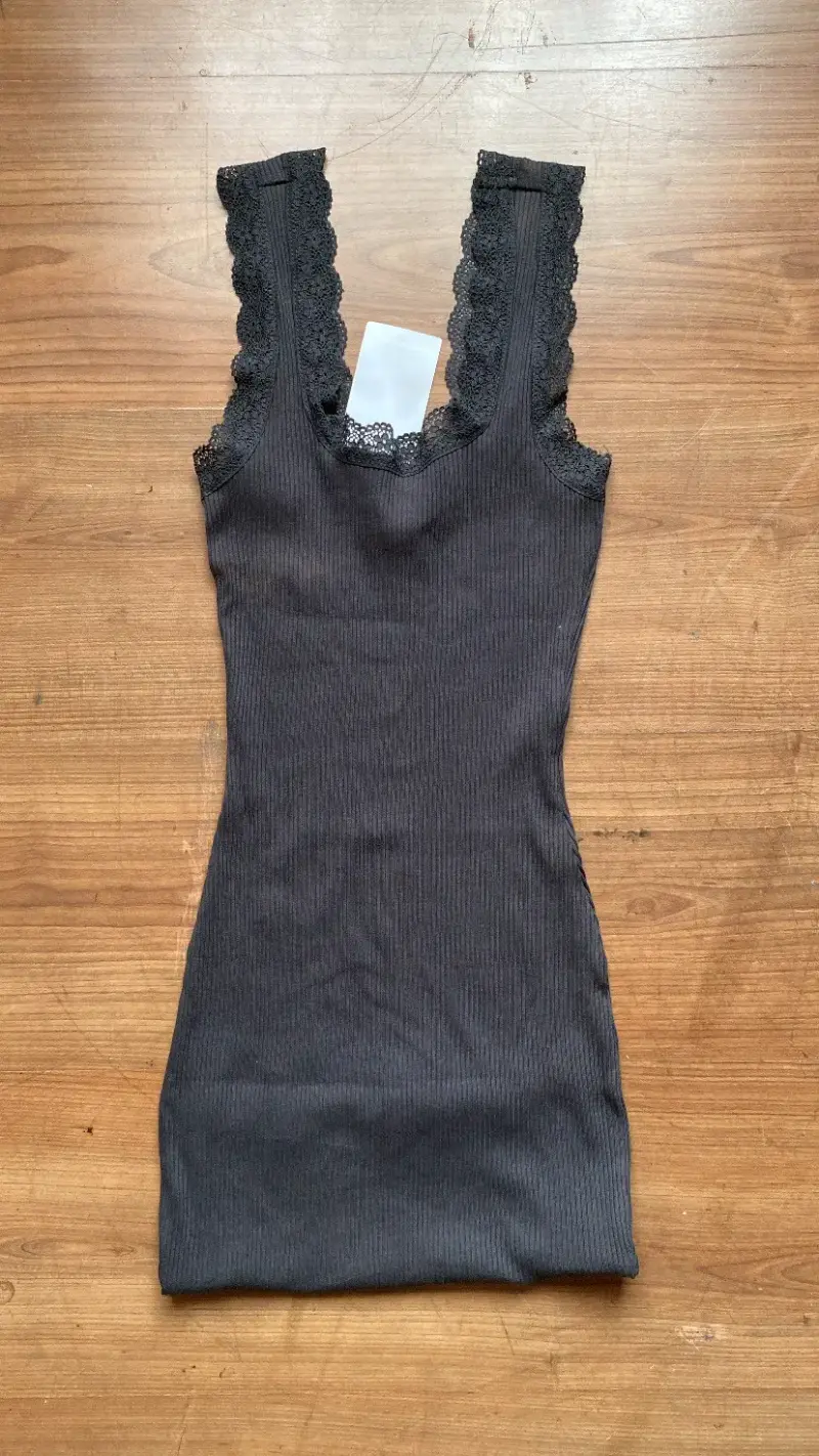 Vestido corto y ajustado