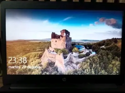 Notbook hp 240 G7 - miniatura 2