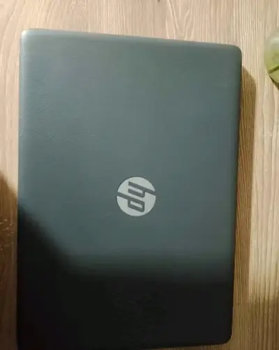 Notbook hp 240 G7 - miniatura 4