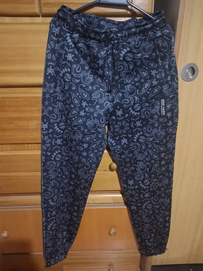 Pantalones deportivos estampados para hombre