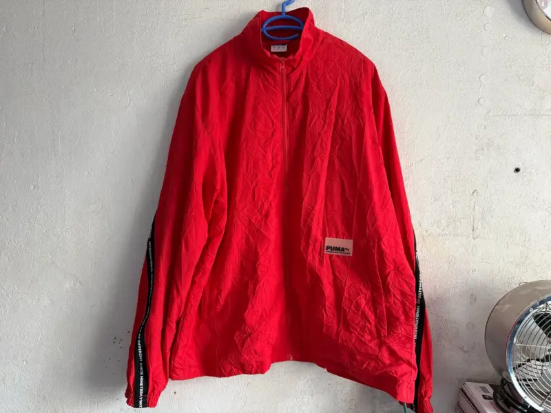 Chaqueta deportiva roja Puma talla L