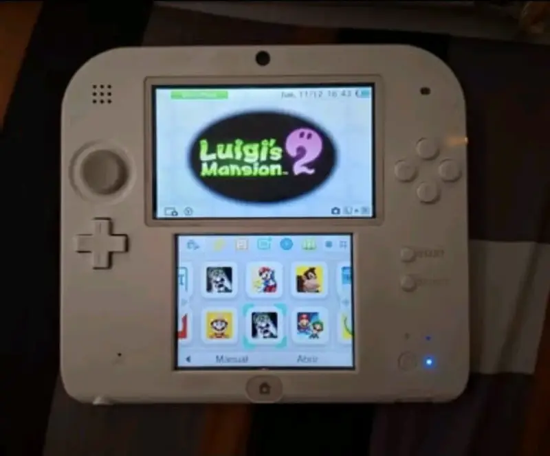 Consola Nintendo 2DS con Juegos Preinstalados - 4