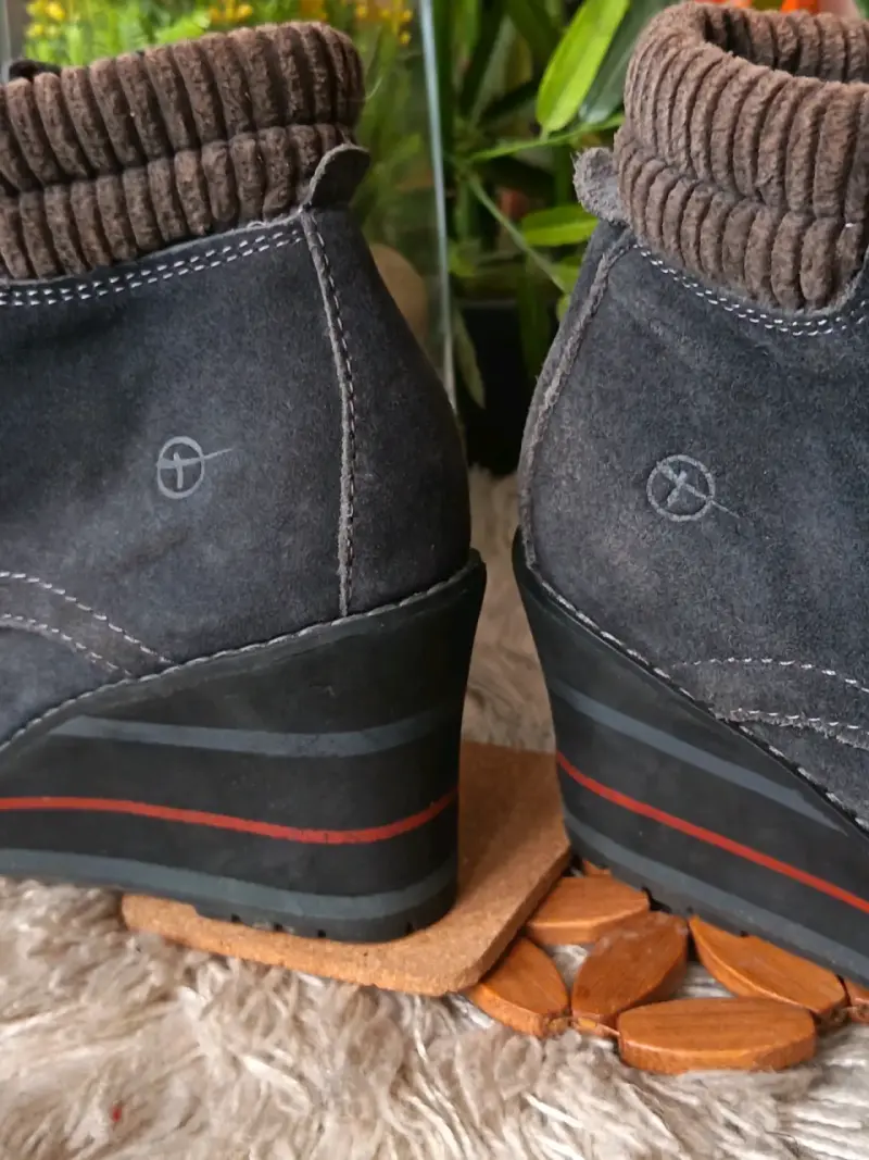 Botines de gamuza gris Tamaris - 4