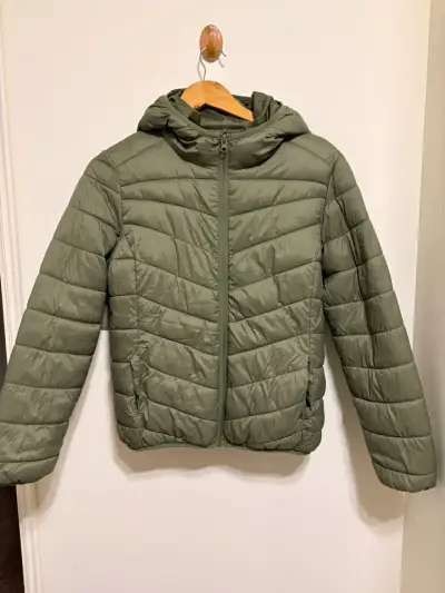Chaqueta acolchada verde con capucha - miniatura 1