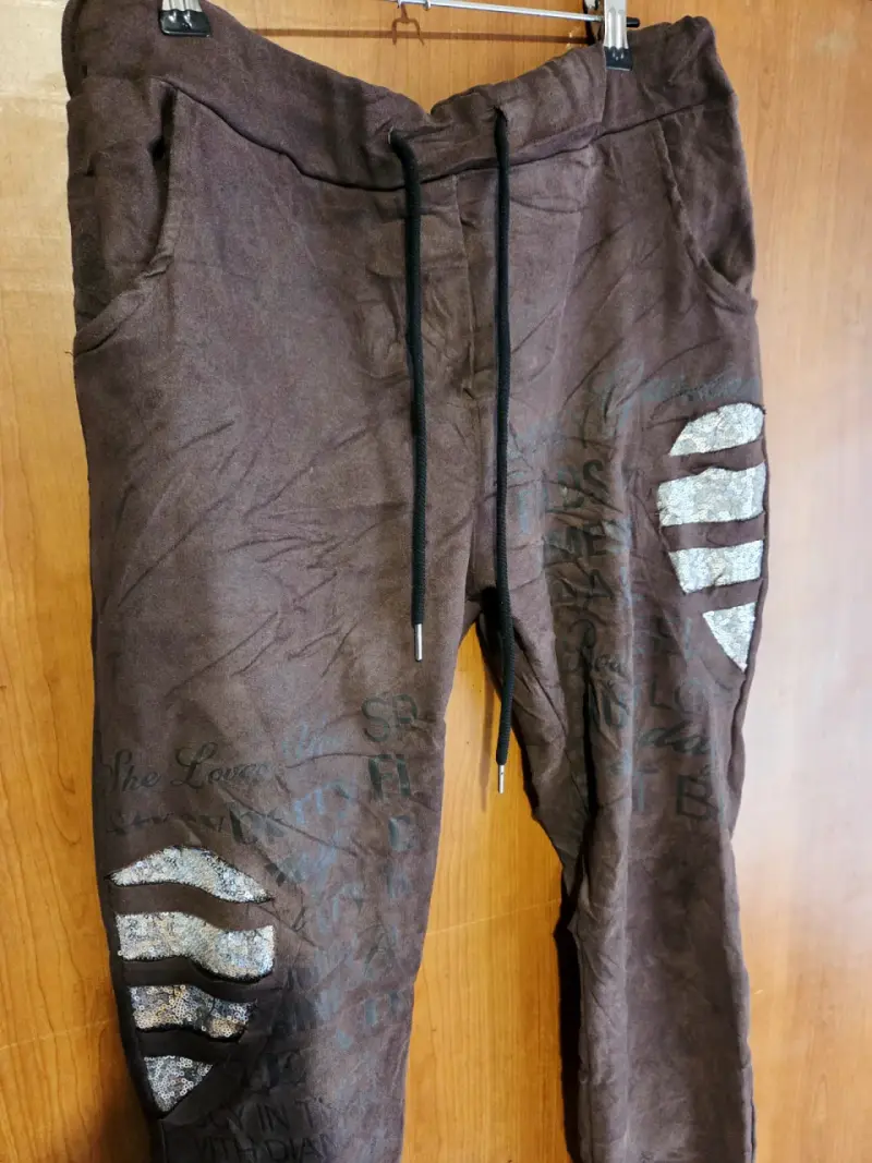 Pantalones italianos marrones con brillos - 2