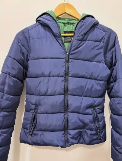 Chaqueta acolchada azul con capucha Zara - miniatura 2