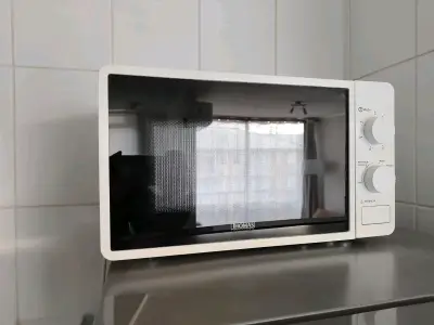 Microondas Thomas blanco con controles manuales - miniatura 1