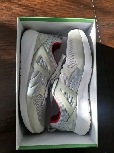 Zapatillas deportivas Puma grises con interior rojo - miniatura 5