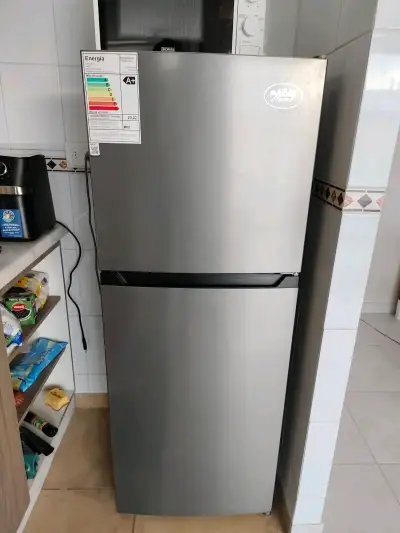 Refrigerador Mabe de Dos Puertas en Acero Inoxidable - miniatura 1