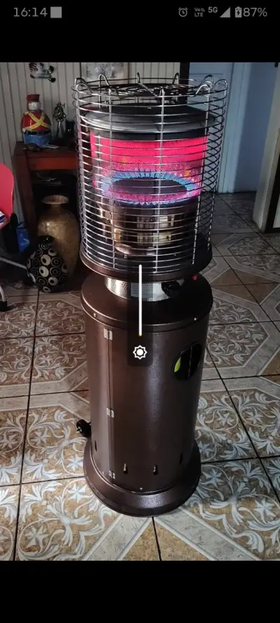 Estufa a gas de 1.32 metros poco uso - miniatura 1