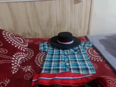 Traje de huaso chileno para niño con sombrero - miniatura 1