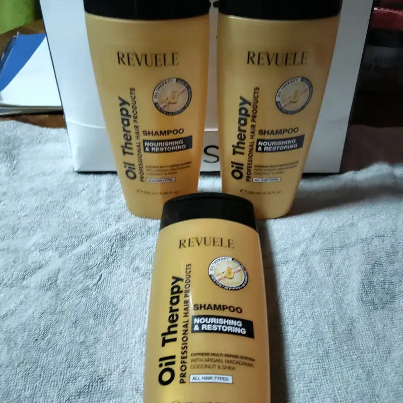Shampoo Revuele Oil Therapy Nutritivo y Restaurador