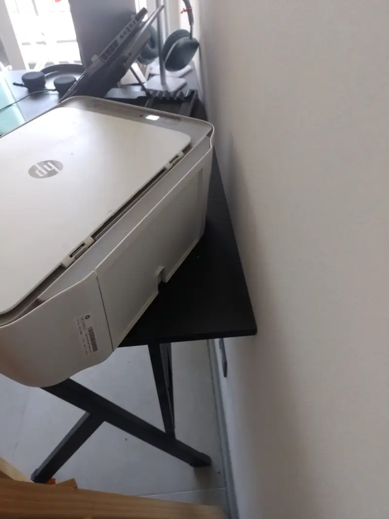 Impresora multifuncional HP DeskJet blanca - 3