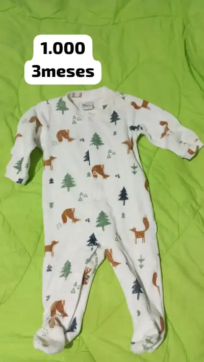 Pijamas para bebé 0-6 meses con diseños variados - miniatura 2