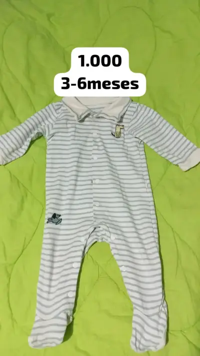 Pijamas para bebé 0-6 meses con diseños variados - miniatura 3
