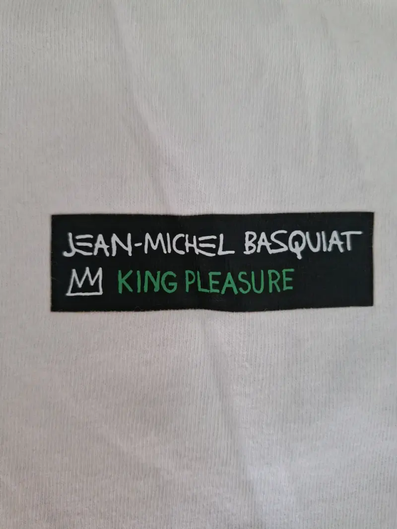 Polera Uniqlo Jean-Michel Basquiat King Pleasure - 4