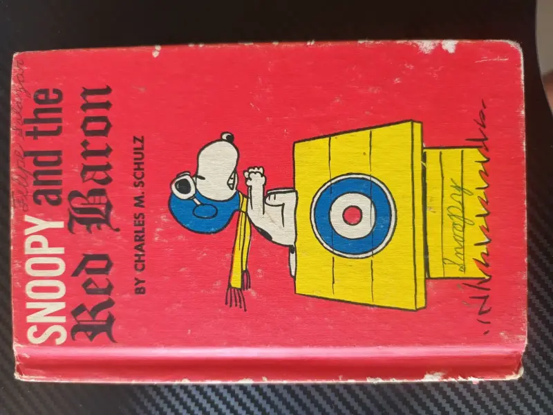 Libro Snoopy And The Red Baron de Charles M. Schulz