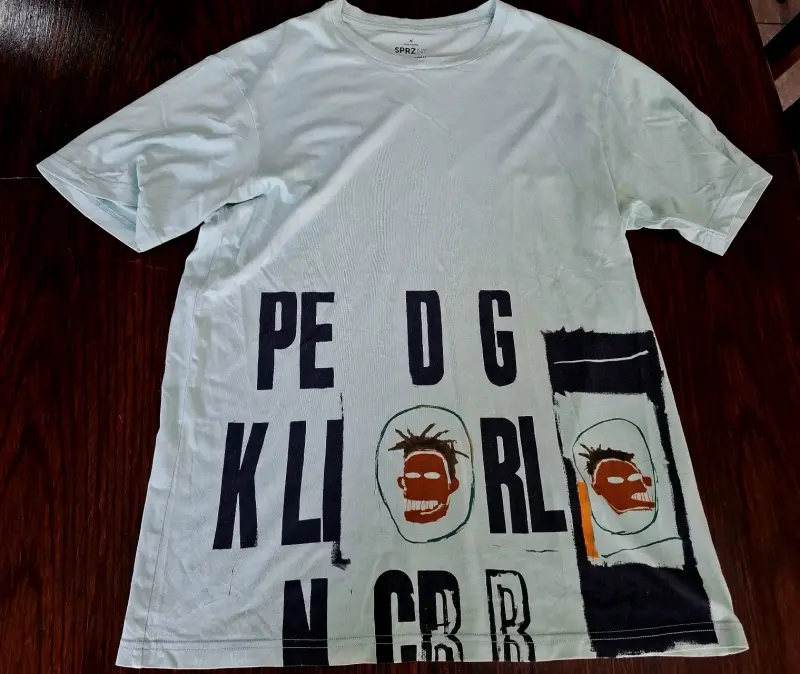Polera Uniqlo SPRZ NY Jean-Michel Basquiat