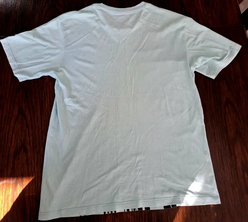 Polera Uniqlo SPRZ NY Jean-Michel Basquiat - 2