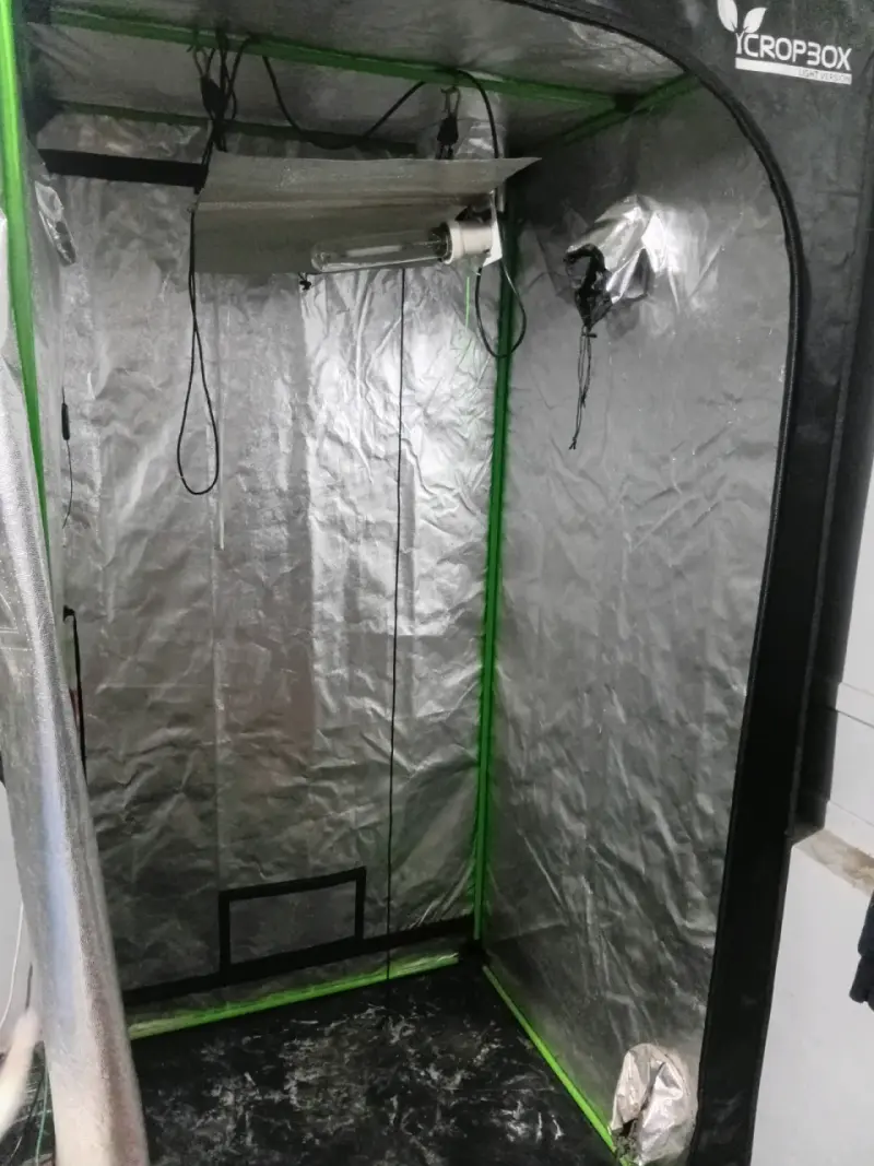 Carpa de Cultivo iCropBox con Reflector Interior - 4
