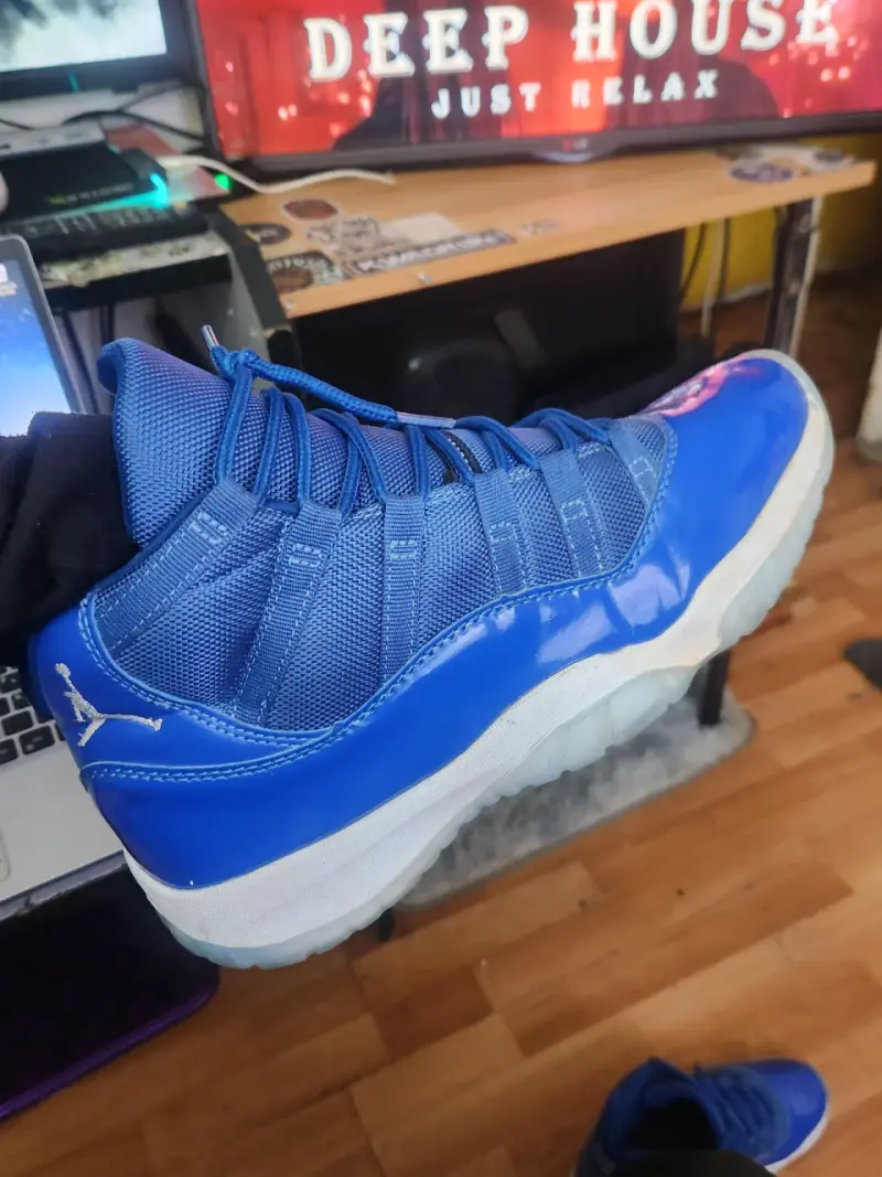 Zapatillas jordan retro 11 azules talla 43