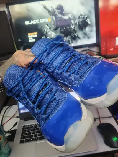 Zapatillas jordan retro 11 azules talla 43 - miniatura 3