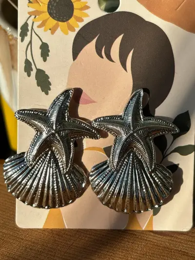 Aros de estrella de mar y concha metálicos - miniatura 2