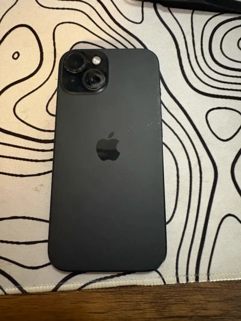 iPhone 15 - 4