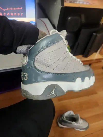 Zapatillas deportivas grises Jordan retro 9 - miniatura 2