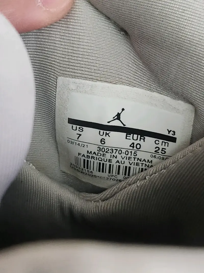 Zapatillas deportivas grises Jordan retro 9 - 5