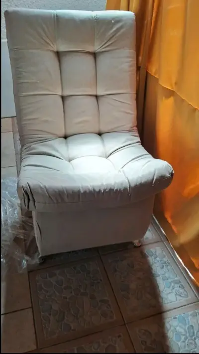 Sillones beige nuevo - miniatura 2