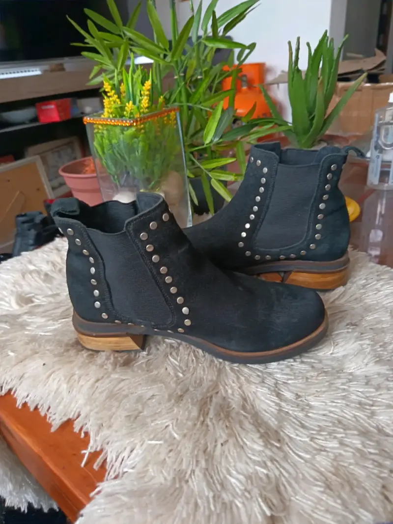 Botines de cuero negro Romano tachas para mujer - 3