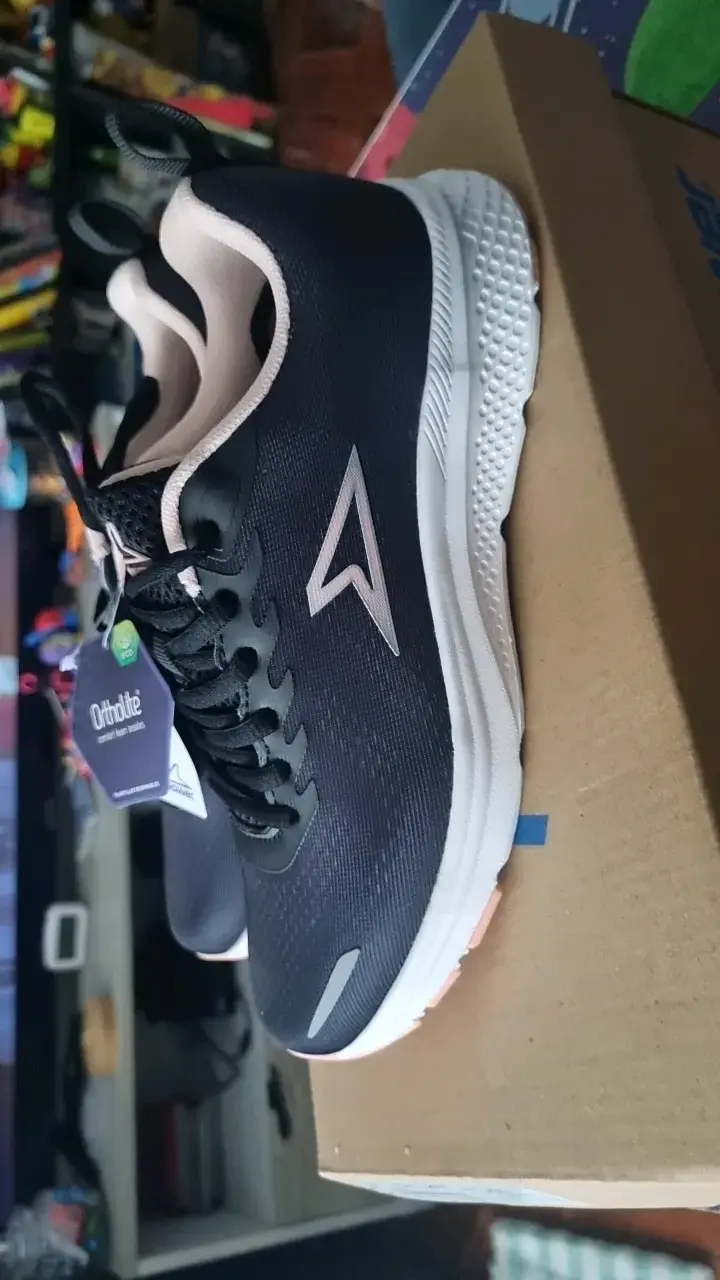 Zapatillas deportivas Power negras con suela blanca - 2