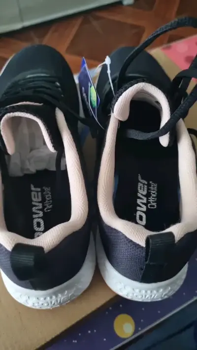 Zapatillas deportivas Power negras con suela blanca - miniatura 5