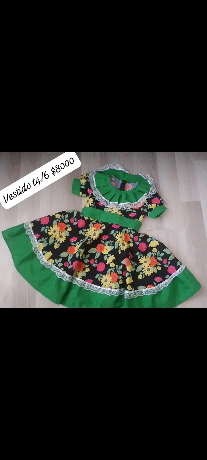 Vestido de niña con flores y encaje - 1