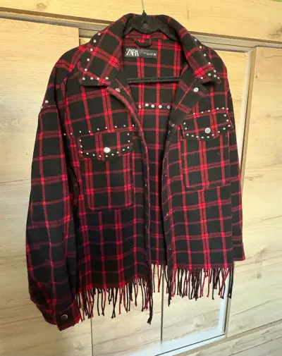 Chaqueta de cuadros con flecos y tachas Zara - miniatura 2