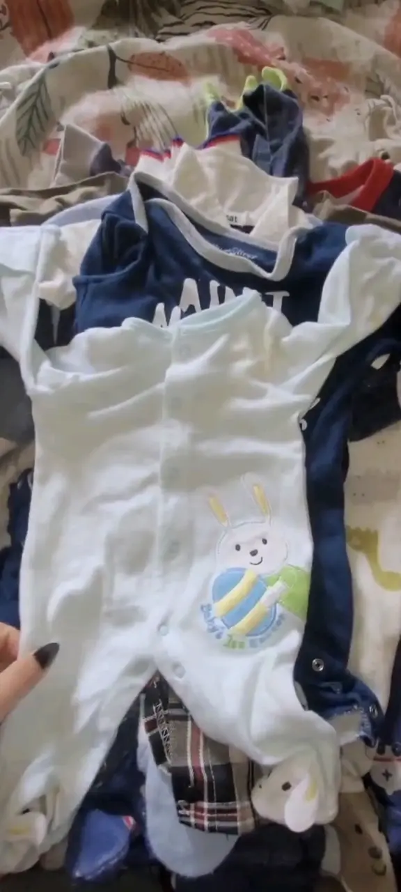 enteritos para bebé con diseños divertidos - 2