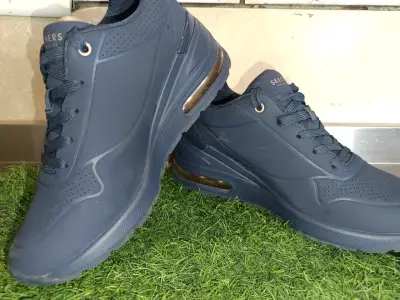Zapatillas deportivas azules Skechers con cámara de aire - miniatura 3