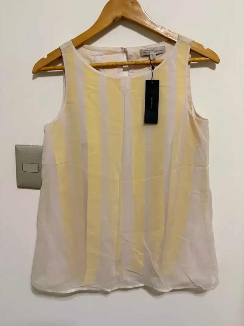 Blusa sin mangas a rayas amarillas - 1