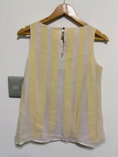 Blusa sin mangas a rayas amarillas - miniatura 2