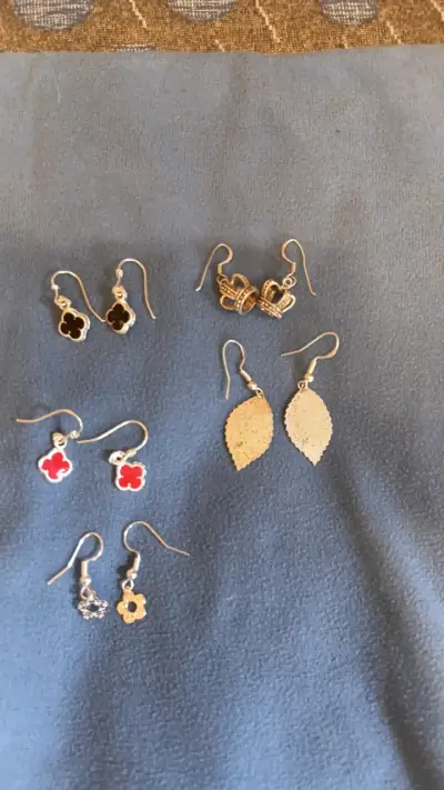 Collar de cadena con dijes de trébol - miniatura 2