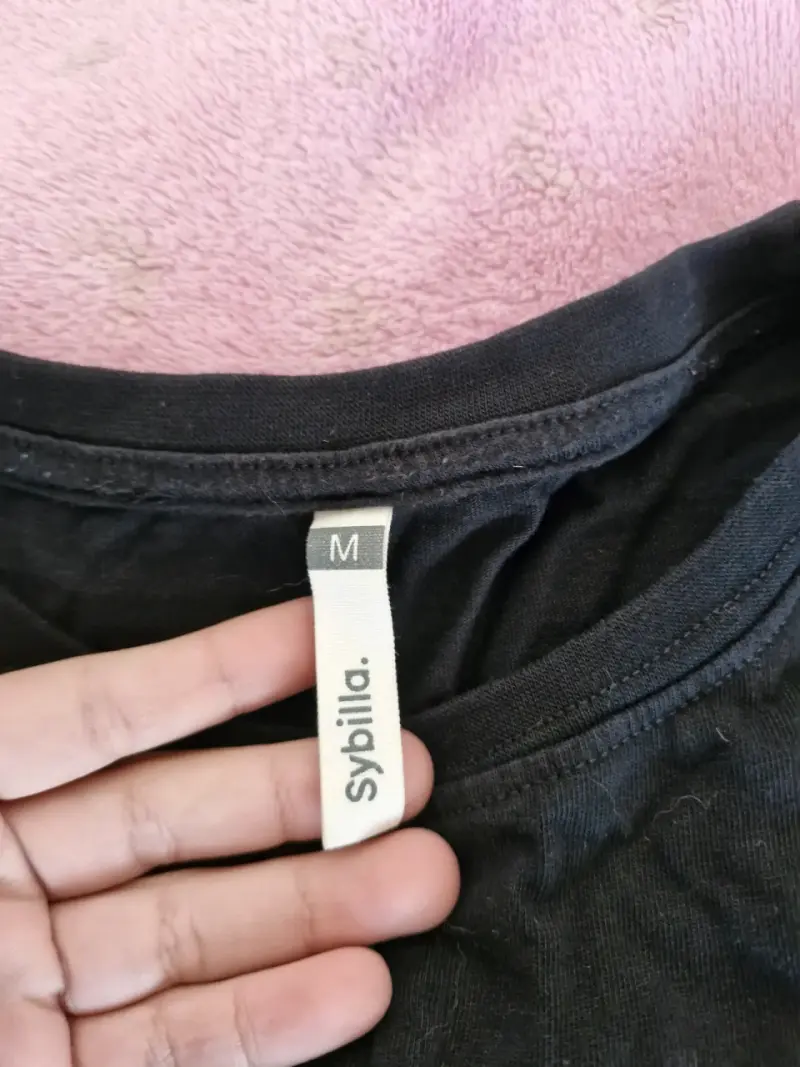 Polera sin mangas negra Sybilla talla M - 2