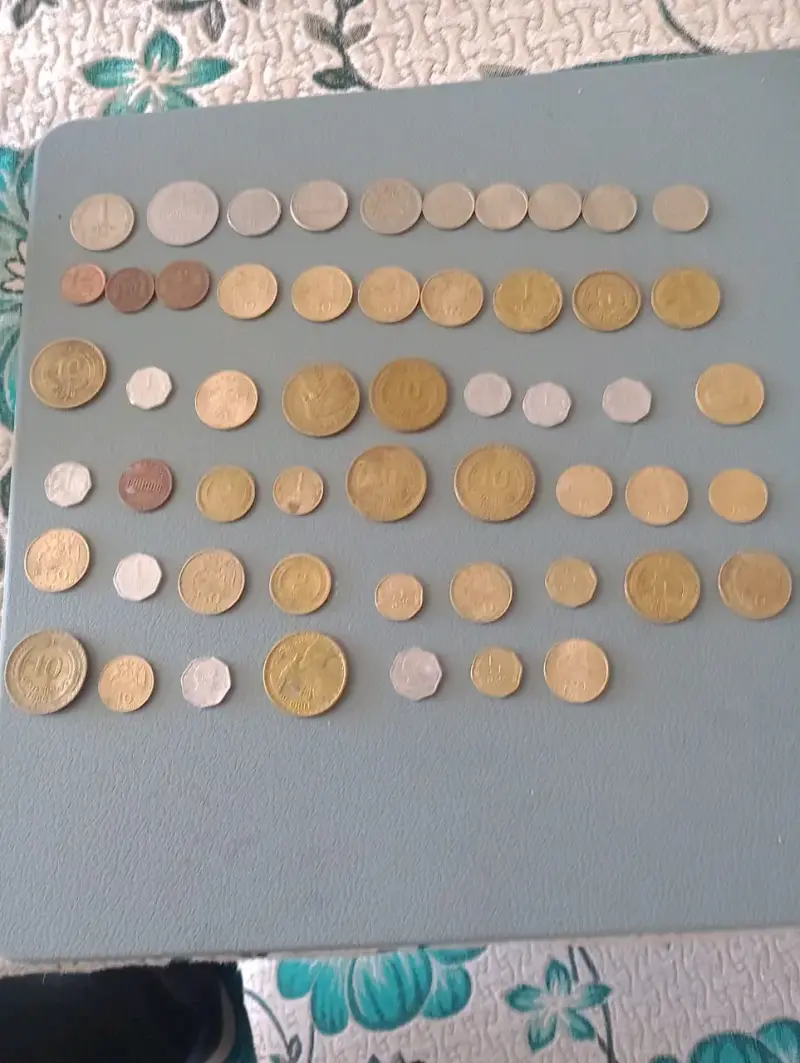Colección de monedas antiguas variadas - 2