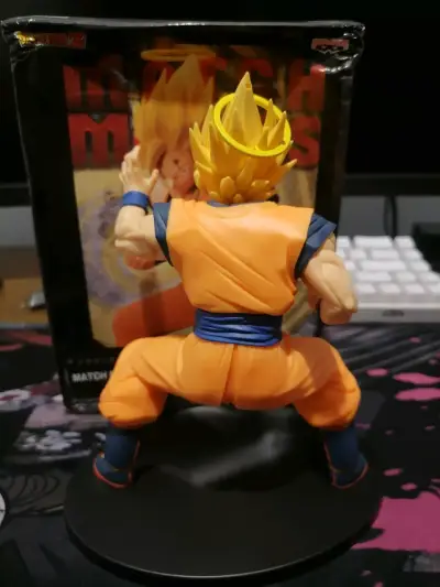 Figura Banpresto Goku Super Saiyajin 2 Dragon Ball - miniatura 3
